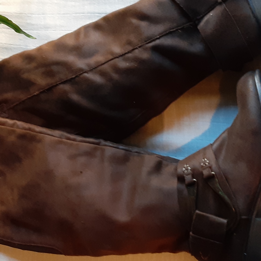 Brown boots